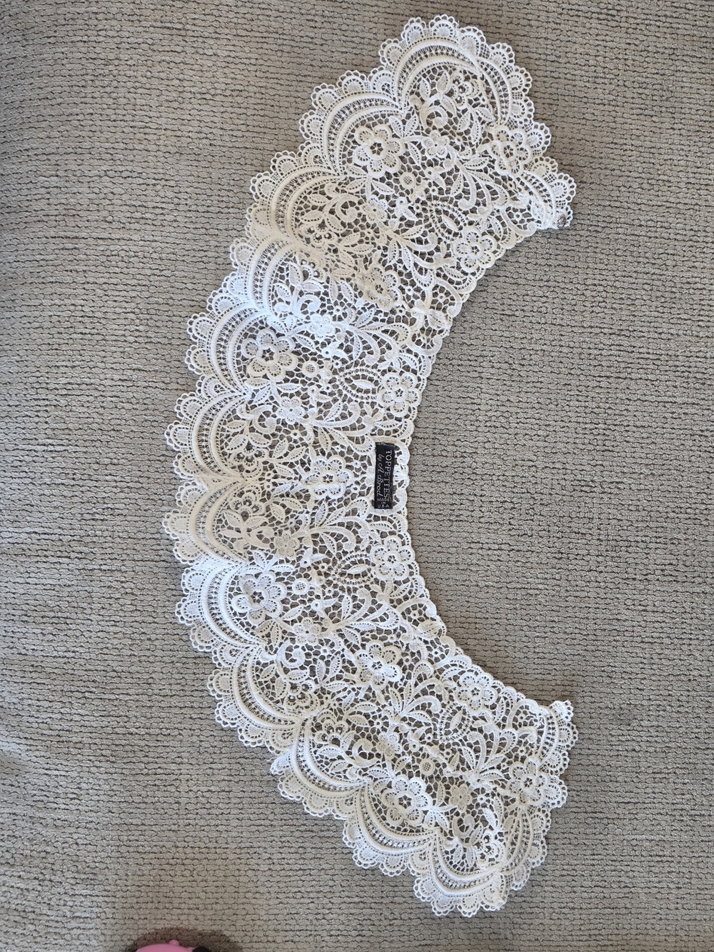 Vintage Ivory Lace Detachable Collar by Vintage